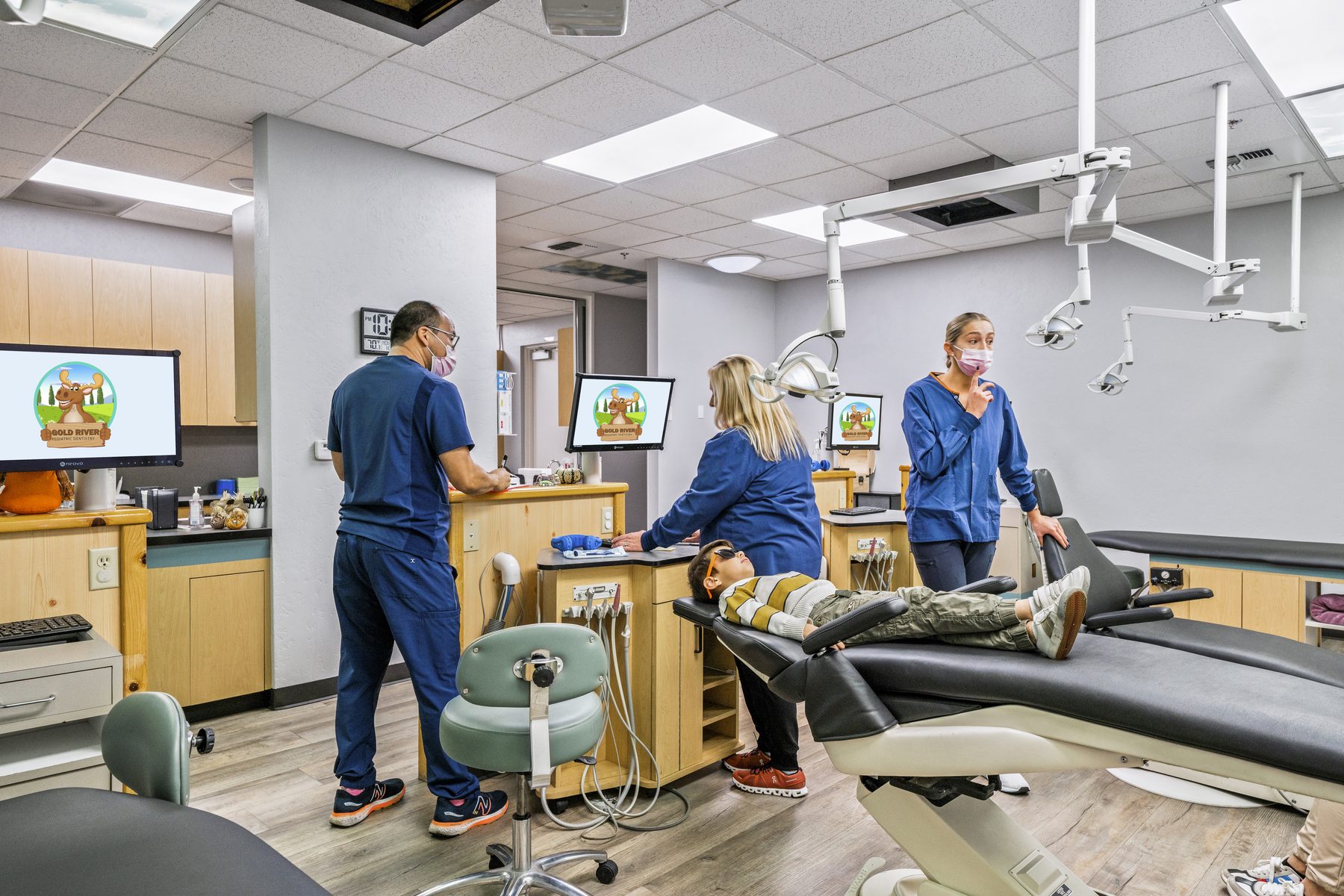 Open treatment bay where Dr. Scott works with patients