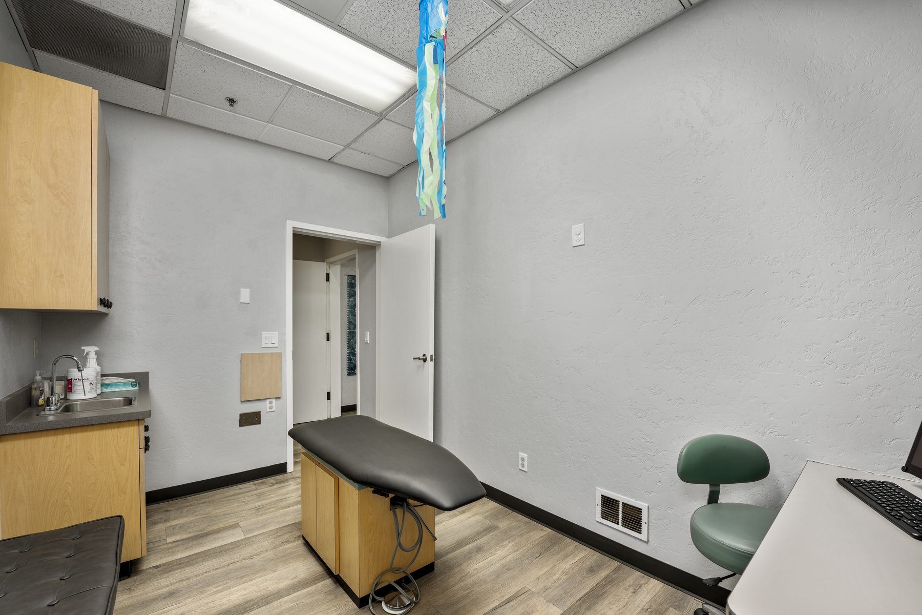 Friendly team welcoming a young patient